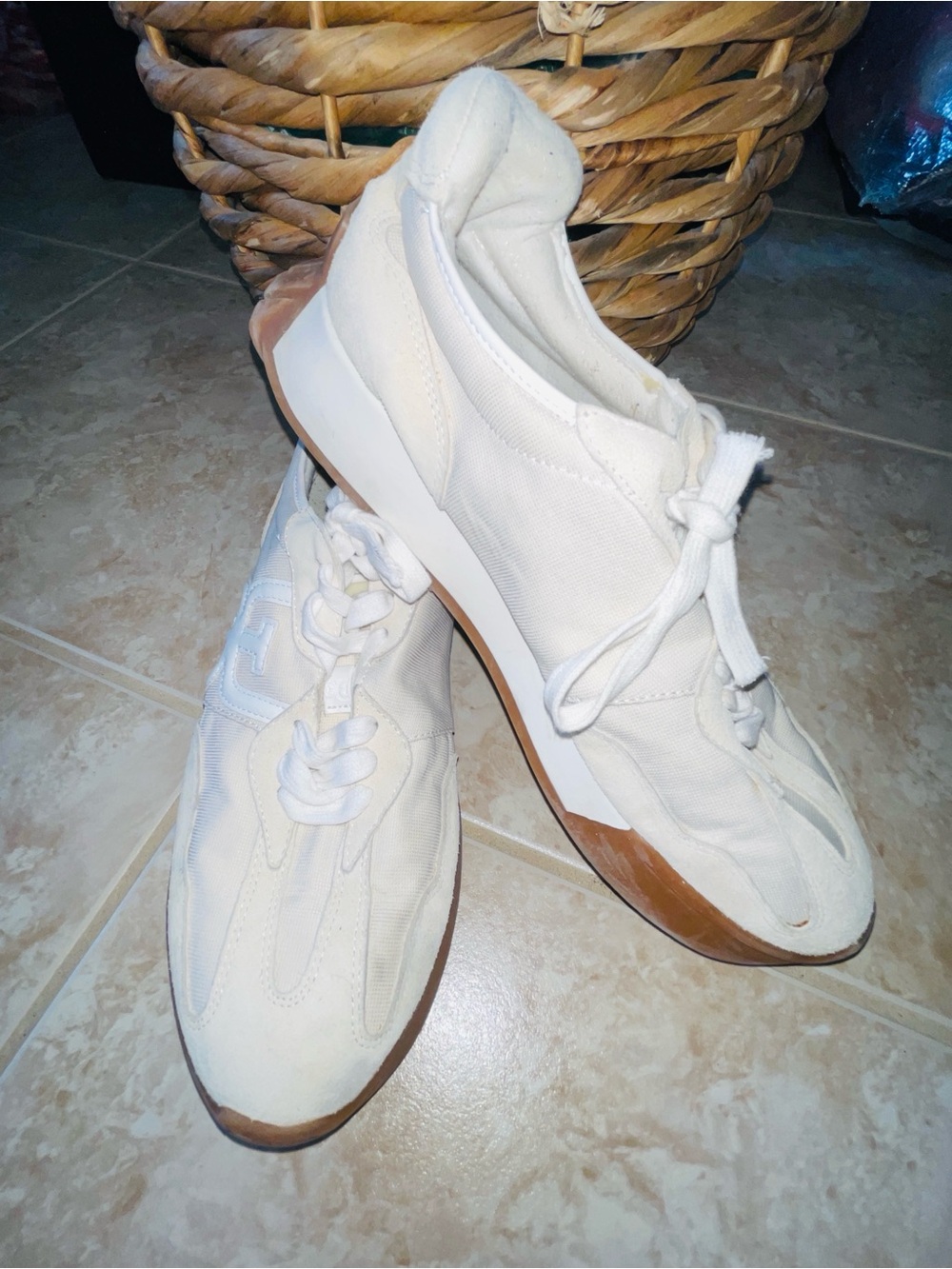 Sam Edelman Lou Sneaker Ivory Cream Gum Sole Low Top Trainer Womens 10